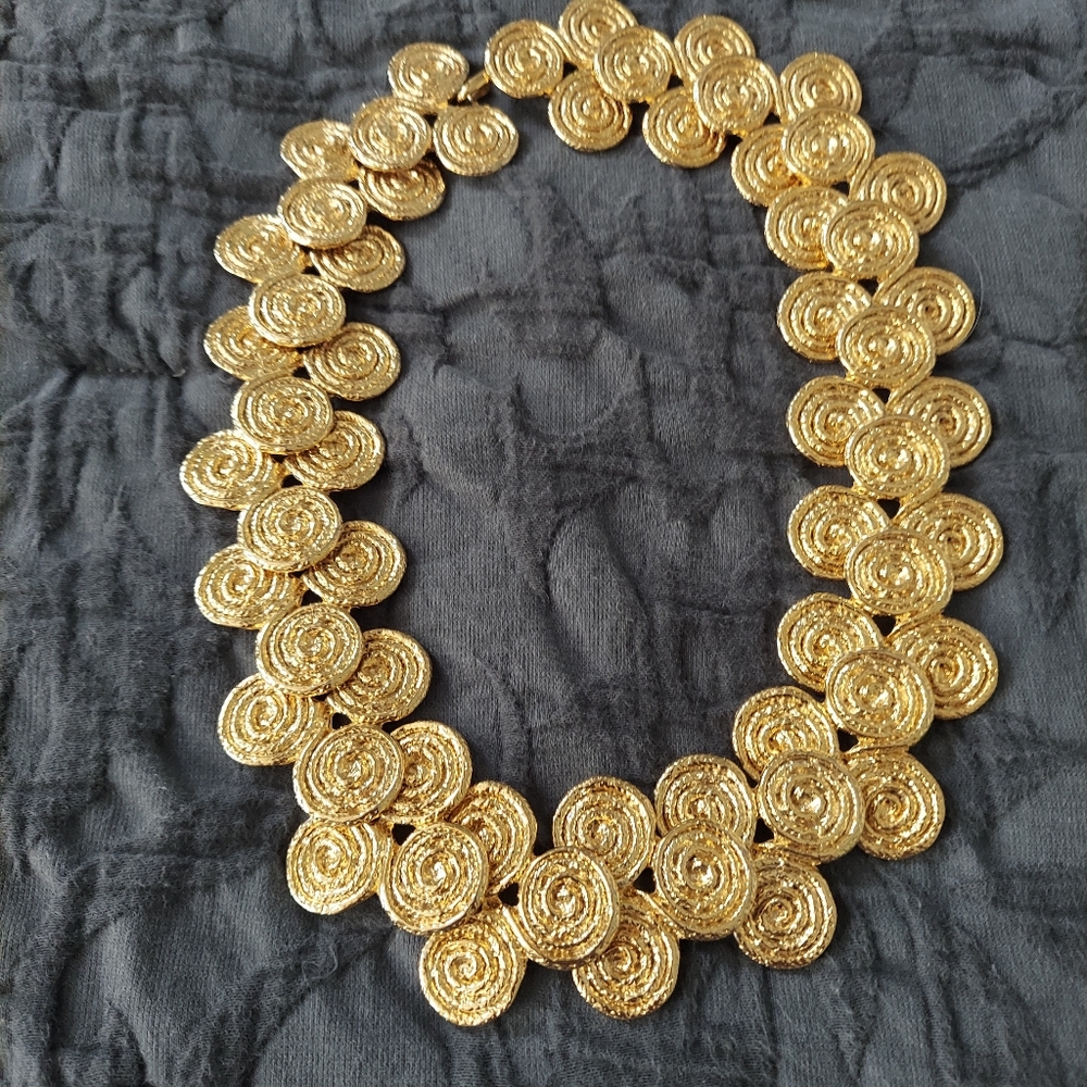 Vintage choker necklace